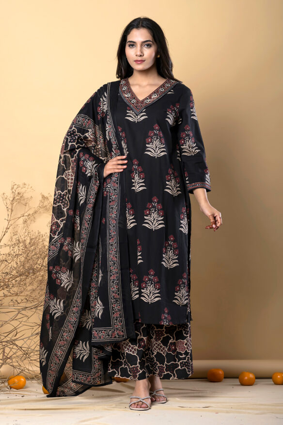 Women Floral Print Straight Kurta Set